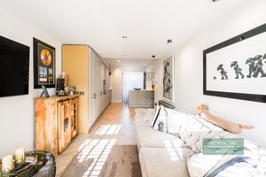 Photo 30- click for photo gallery